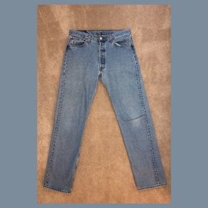 Levi’s 501 light wash vintage mom jeans